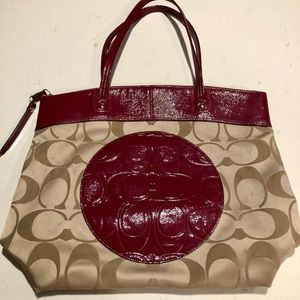 Coach shoulder tote I don’t know how to clean ❤️